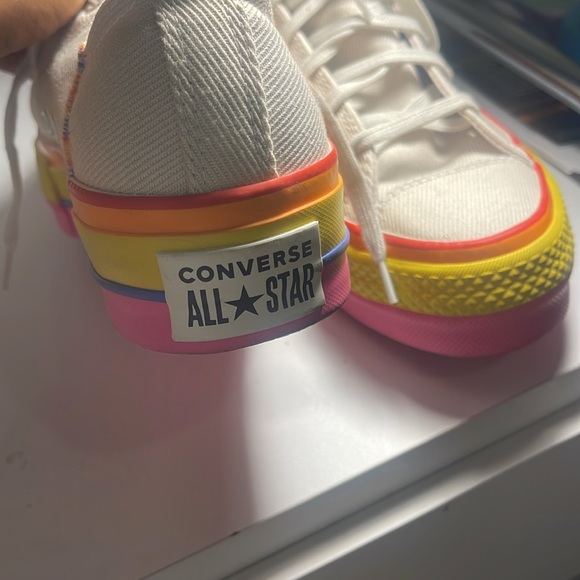 Nice All STAR converse size 7.5 USA size - Picture 4 of 5